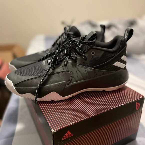 DAME CERTIFIED BLACK AND WHITE SZ9.5 - Picture 4 of 4